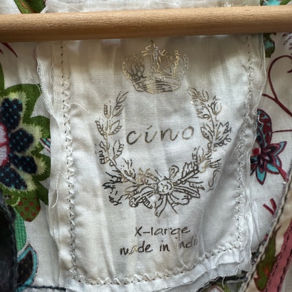 Cino Multicolored Floral Button-Down – Size XL - Picture 2 of 3